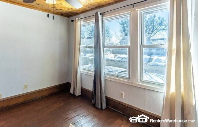 Foto del edificio - Beautiful Single Family Home 4 Bedroom 2 Bathroom Home in Saint Paul Mn!