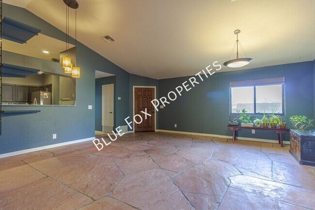 Building Photo - 4780 W Lessing Ln