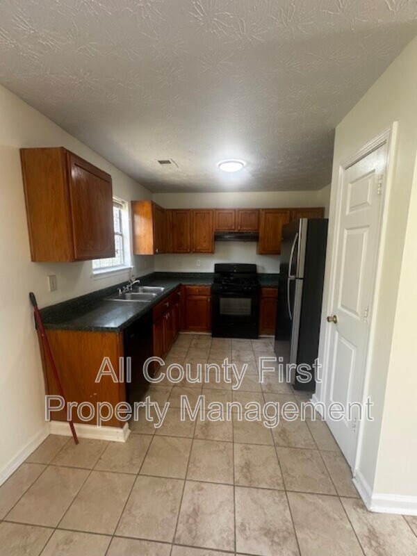 Building Photo - 4778 Creekside Pl
