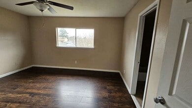 Building Photo - 8715 Valley Ledge Dr