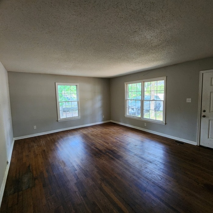 Building Photo - 520 Dacian Rd