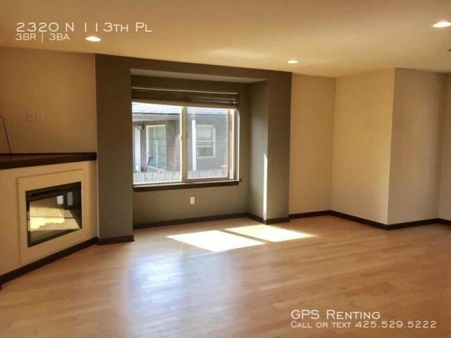 Building Photo - 3 bedroom in Seattle WA 98113