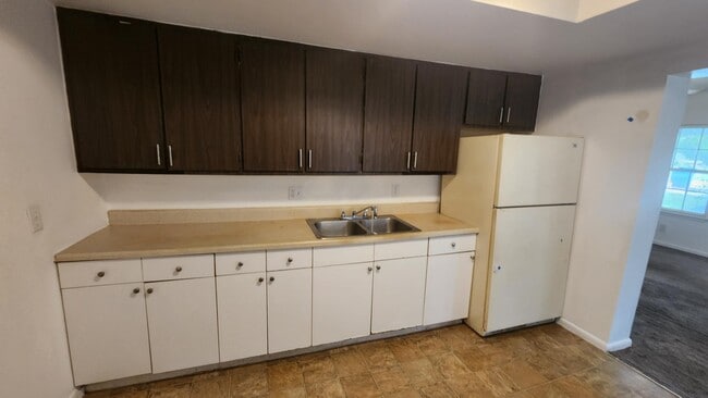 Photo - 3221 Broadway Apartment