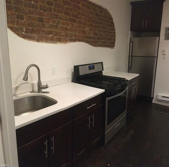 Building Photo - 2 br, 1 bath  - 766 Nostrand Ave