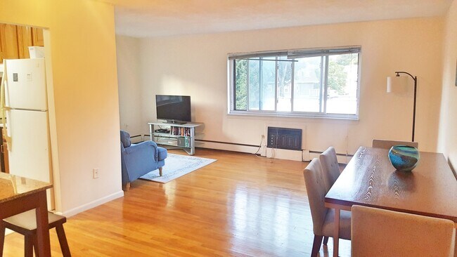 Building Photo - 425 S Huntington Ave