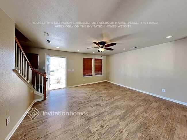 Building Photo - 838 Willow Dr