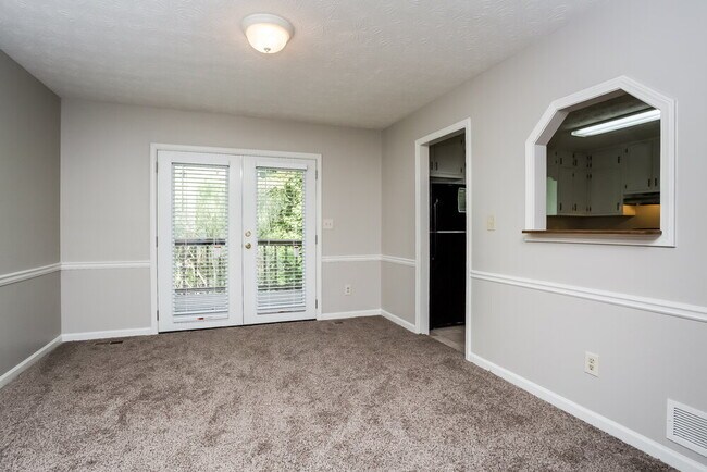 Building Photo - 2132 Arlin St NE