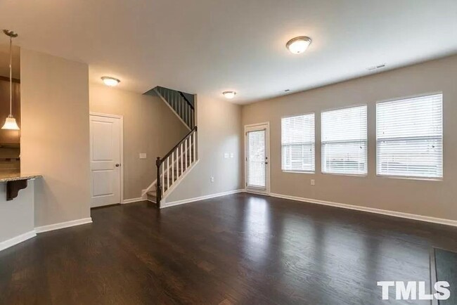 Foto del edificio - 1142 Lookout Ridge Rd