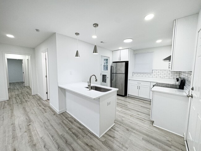 Foto del edificio - Renovated 3 Bedroom Home in Springfield, TN!