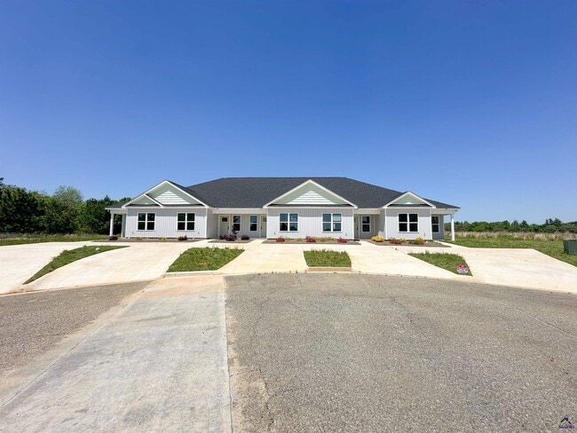 Building Photo - 601 Castle Ct