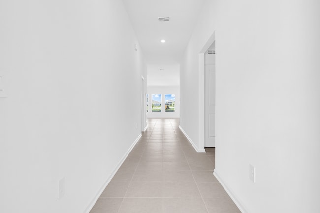 Foto del edificio - 4688 Golden Knight Blvd