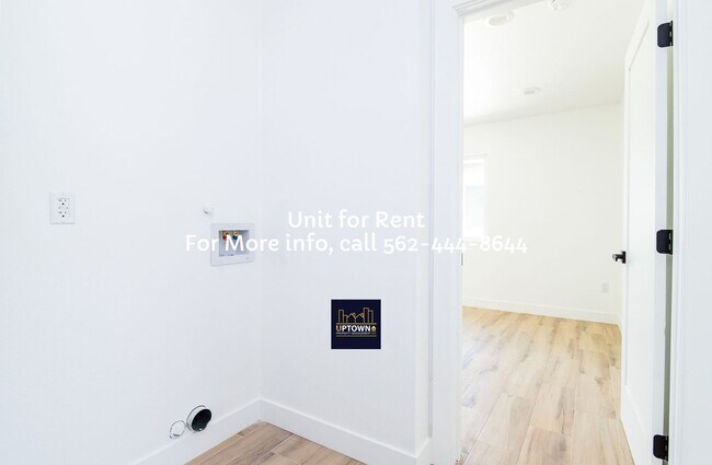 Foto del edificio - House -  2 Bedrooms + 1 Office / 1 Bathroom - Paramount