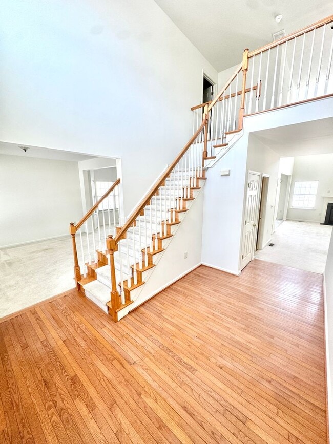 Building Photo - FIVE BEDROOMS in PARKLAND SCHOOLS!