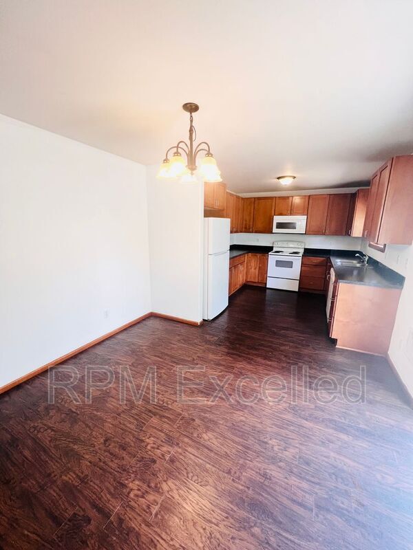 Foto del edificio - 1530B 29th St SE