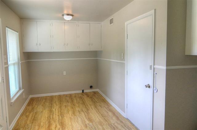Building Photo - 2434 Dunloe Dr