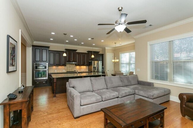 Foto del edificio - 305 Nottaway Ln