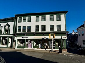 Building Photo - 84 Washington St