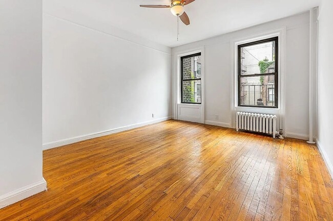 Building Photo - Classic 1 Bedroom 1 Bathroom