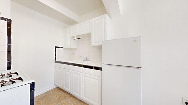 Foto del edificio - 665 Eddy St