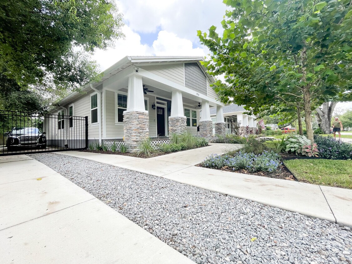 Primary Photo - 914 E Norfolk St