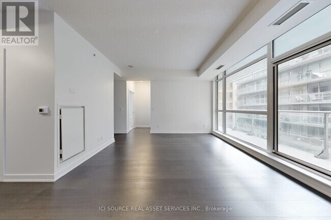 Photo du bâtiment - 30 Nelson St