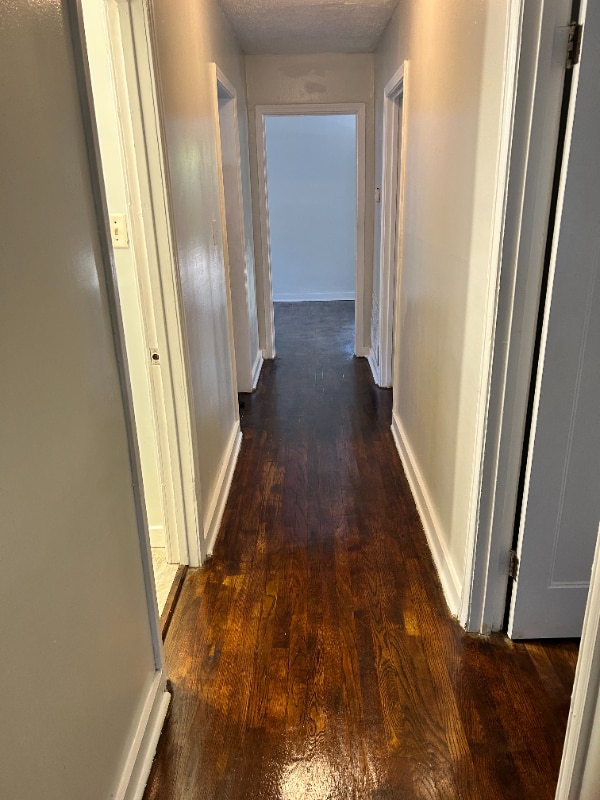 Building Photo - 2215 Mobile Ave