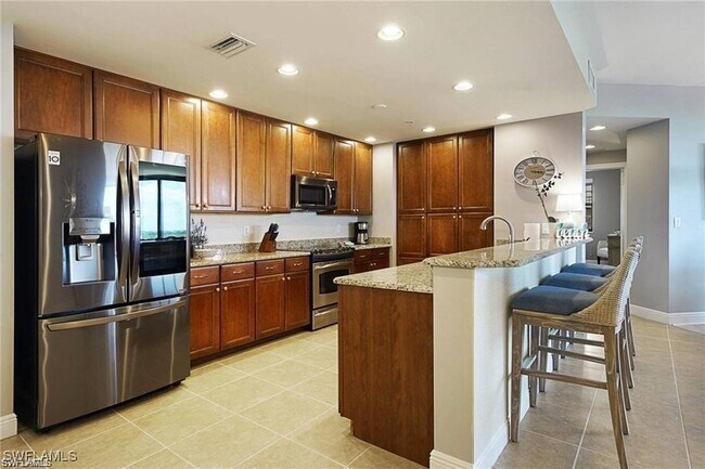 Foto del edificio - 5781 Cape Harbour Dr