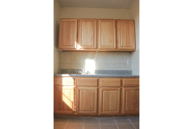 Foto del edificio - 27 Lloyd St