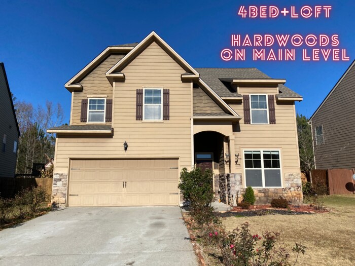 Primary Photo - Beautiful home located near Highway 400 ac...