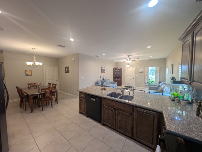 Foto del edificio - 14223 Chalk Rdg Dr