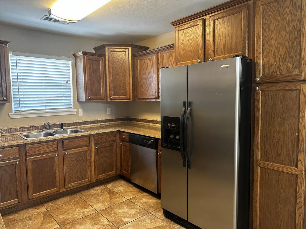 Primary Photo - 129 Enterprise Dr