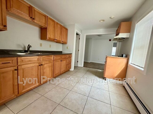 Building Photo - 12 Clark Ct