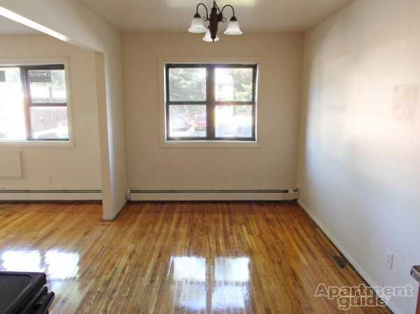 Interior Photo - Laurel Gardens APT