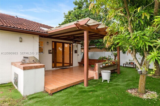 Building Photo - 9822 SW 159th Path