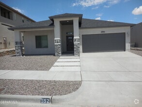 Building Photo - 552 Pne Vly Pl