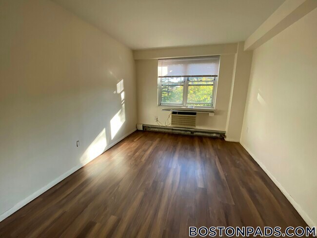 Foto del edificio - 185 Freeman St