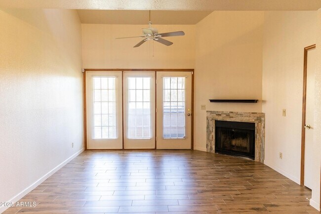 Building Photo - 4901 S Calle Los Cerros Dr