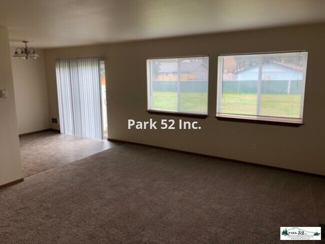 Foto del edificio - 250 174th St S