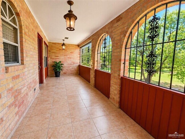Foto del edificio - 15 Highland Park Ave