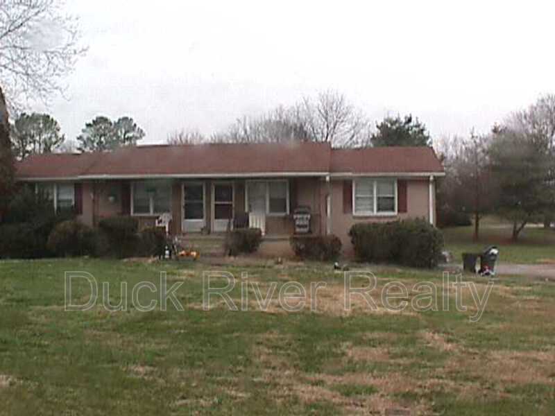 Primary Photo - 413 S Laurel Cir