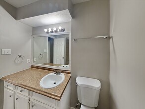 Building Photo - 23827 Beaverwood Dr