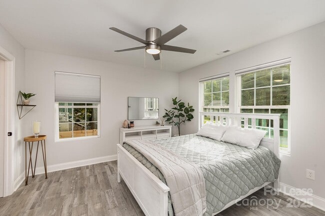 Foto del edificio - 2905 Dogwood Ave