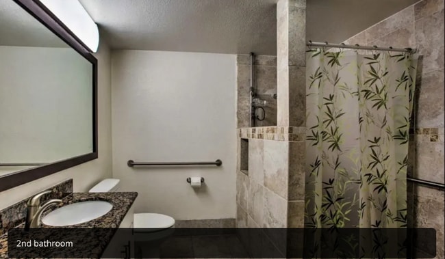 Building Photo - 2417 Nihi St