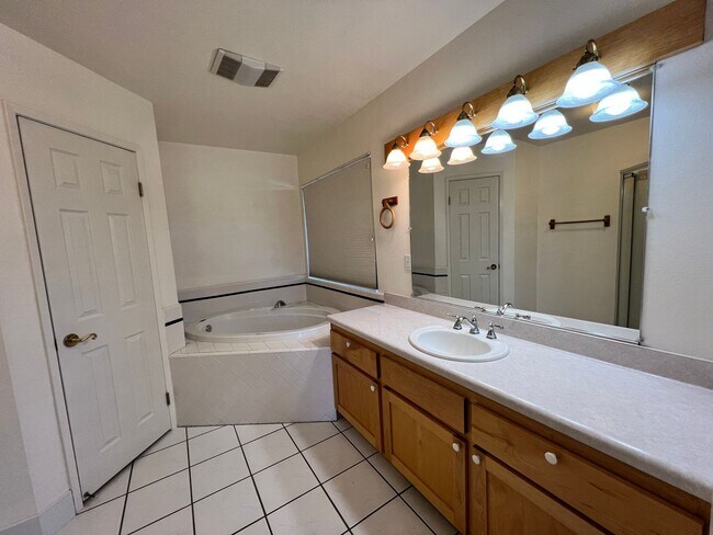 Foto del edificio - BEAUTIFUL Mountain Home