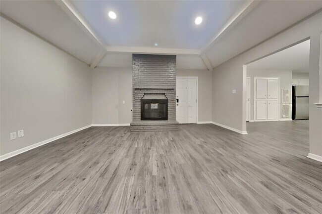 Foto del edificio - 29118 Raestone St