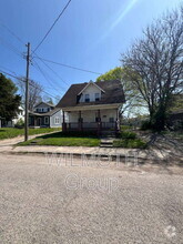 Building Photo - 329 W 41st St
