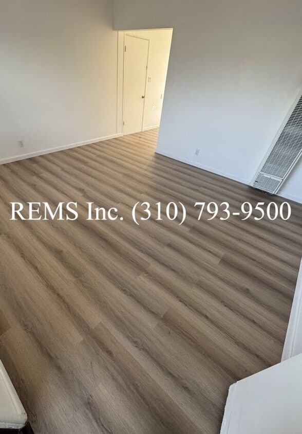 Primary Photo - Refurbished Unit with a 1 Car Garage and L...