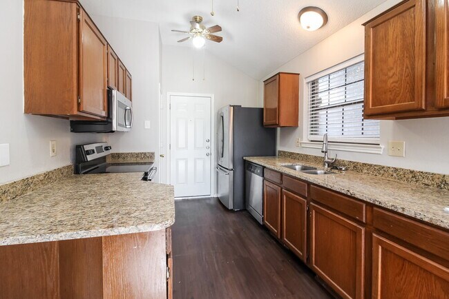 Foto del edificio - 2506 Arapaho Dr