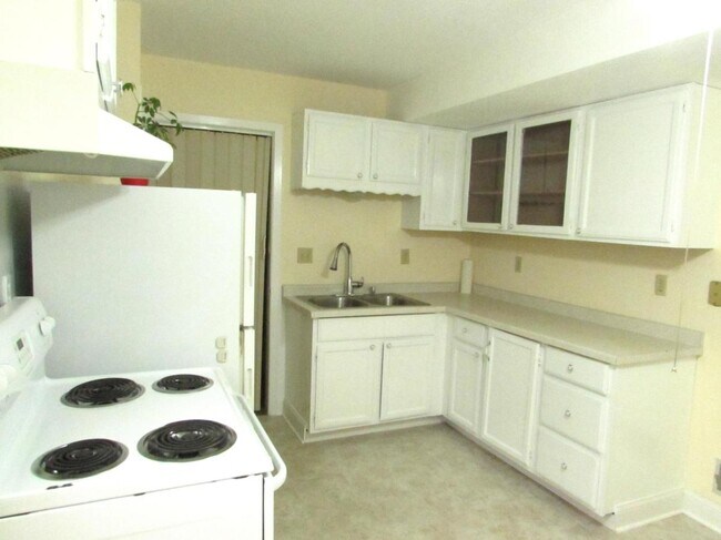 Cocina - 715 Witter St