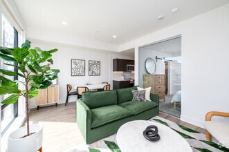 1BR, 1BA – 546SF - Living Room - Bonsai Apartments